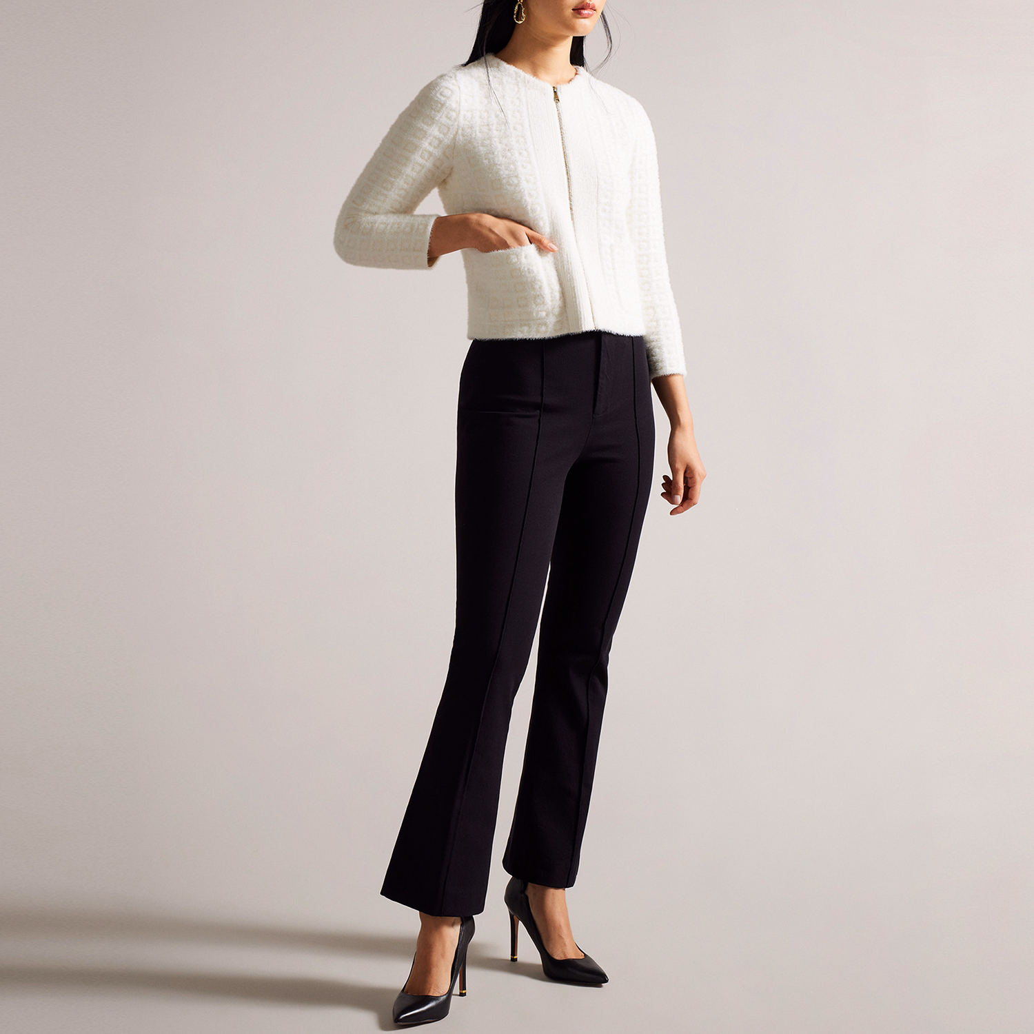 Ulee Jacquard Check Knit Cardigan