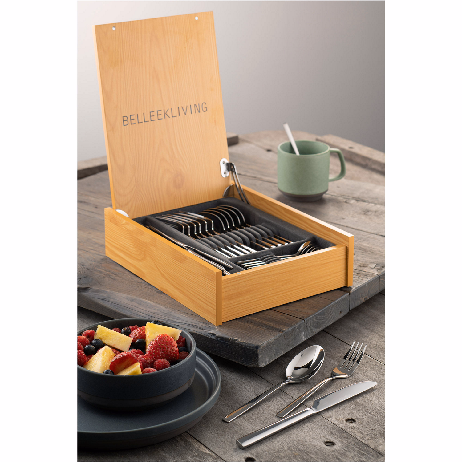 Reflection 24 Piece Cutlery Set in Wooden Box