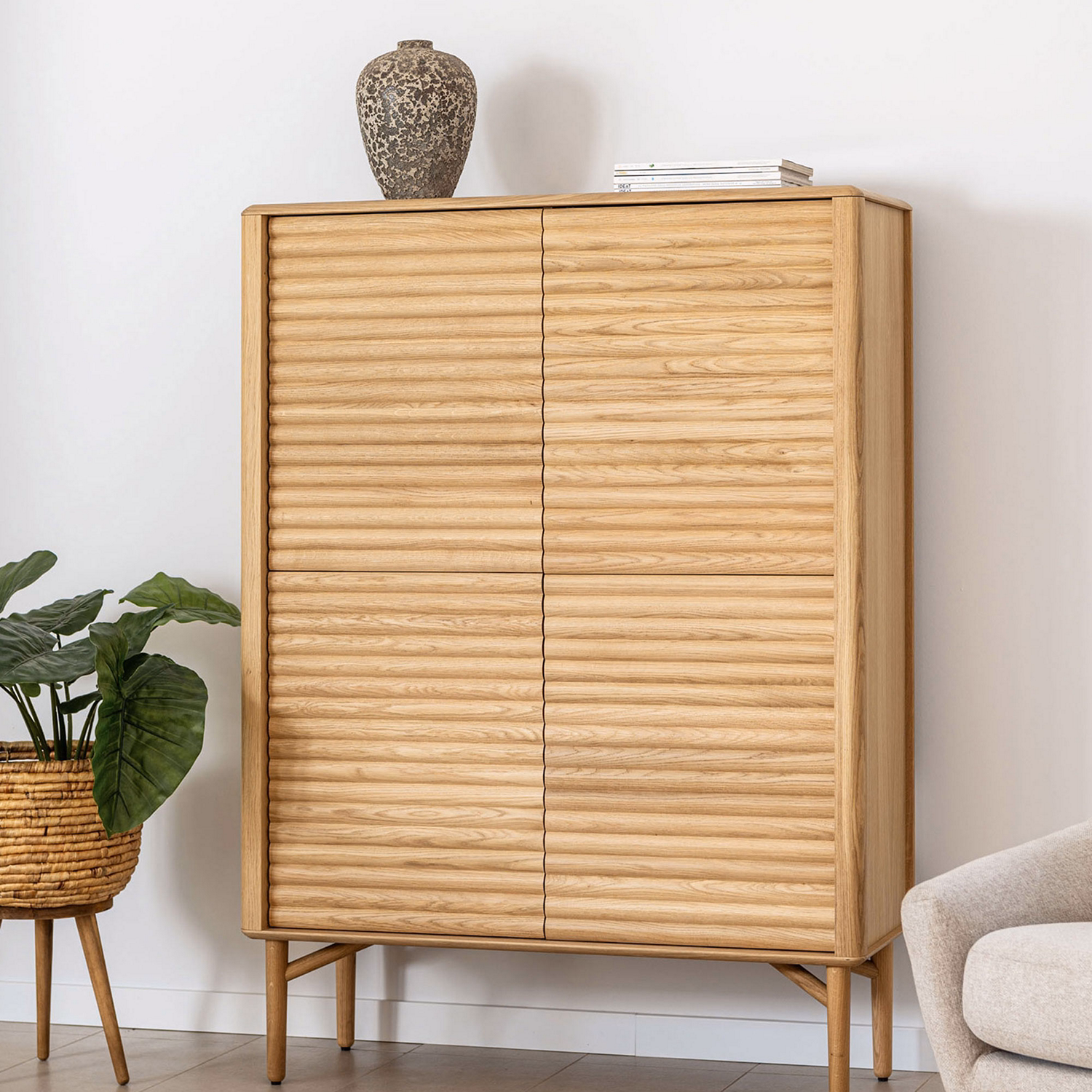 Lenon 4 Door Tall Console 104.5x144cm Oak Veneer