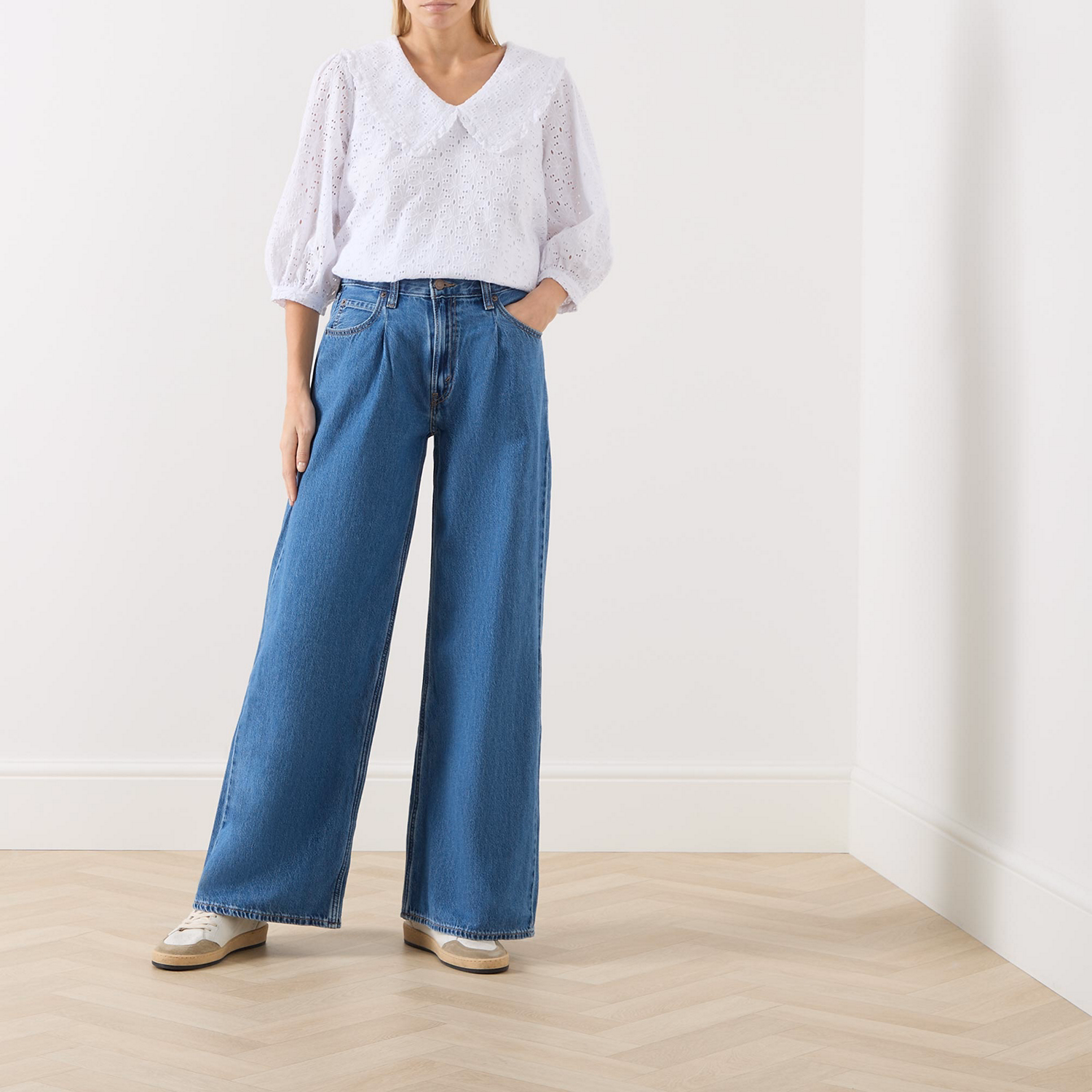 Baggy Dad Wide-Leg Jeans