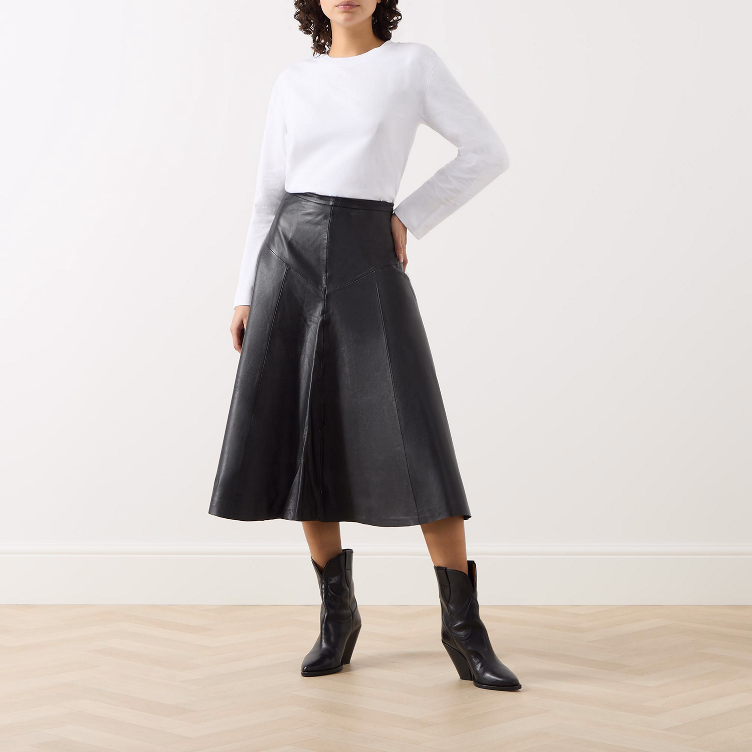 Essential Boxy Fit Long-Sleeved T-Shirt