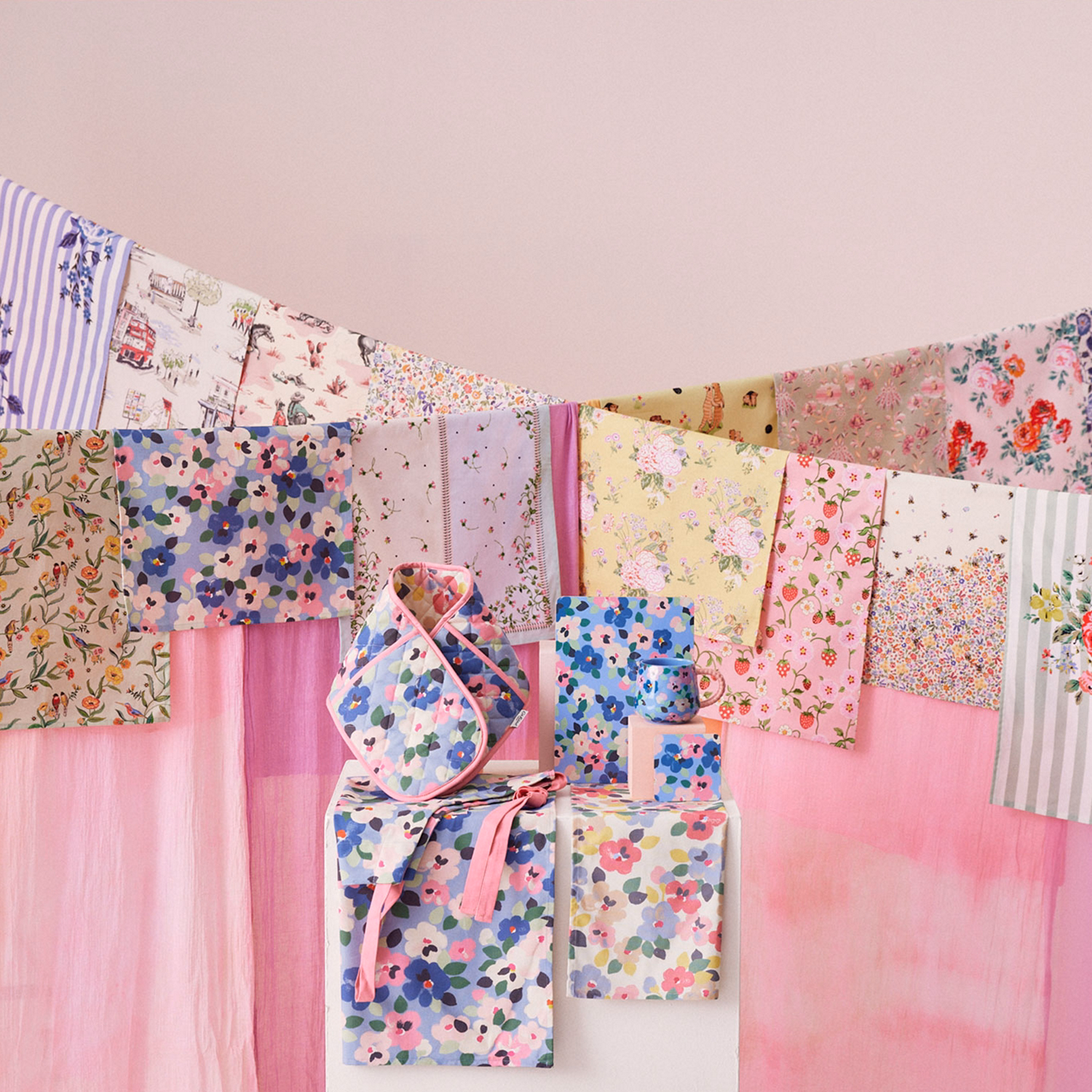 Painted Pansies Easy Adjust Apron