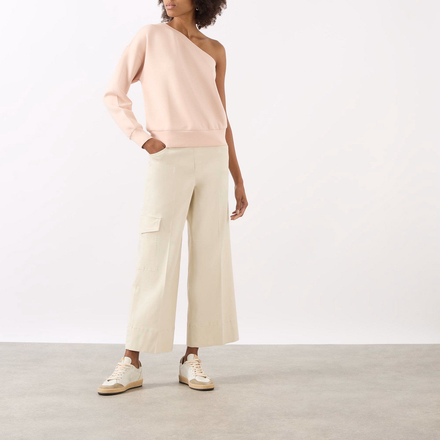 Airess One-Shoulder Sweatshirt