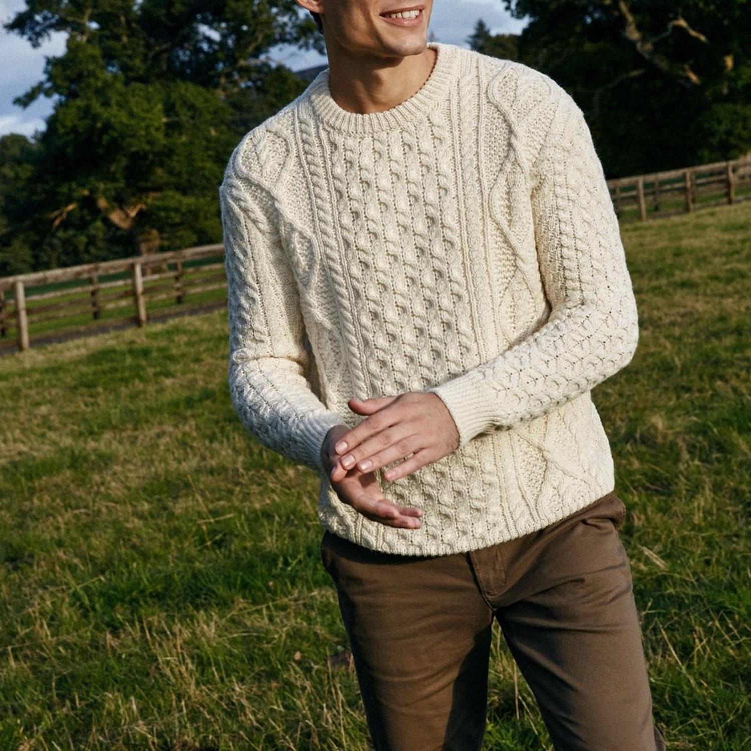 Fearnóg Aran Crew Neck Sweater