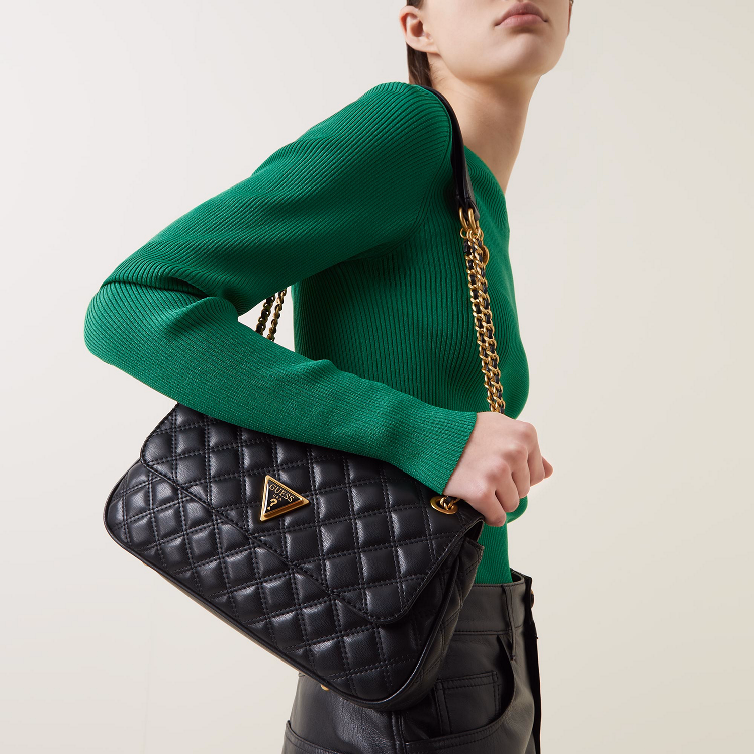 Giully Quilted Shoulder Bag