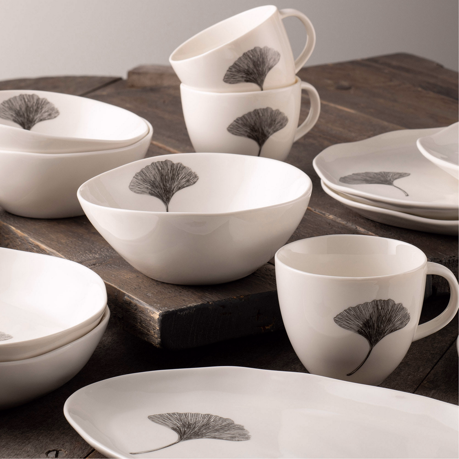 Ginkgo Leaf Set of Four Dinner Plates