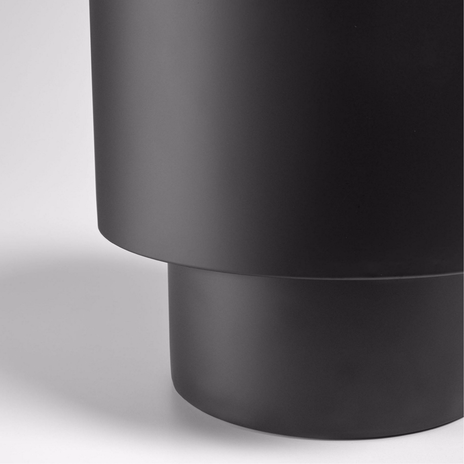 Mash Planter Black Metal 28cm