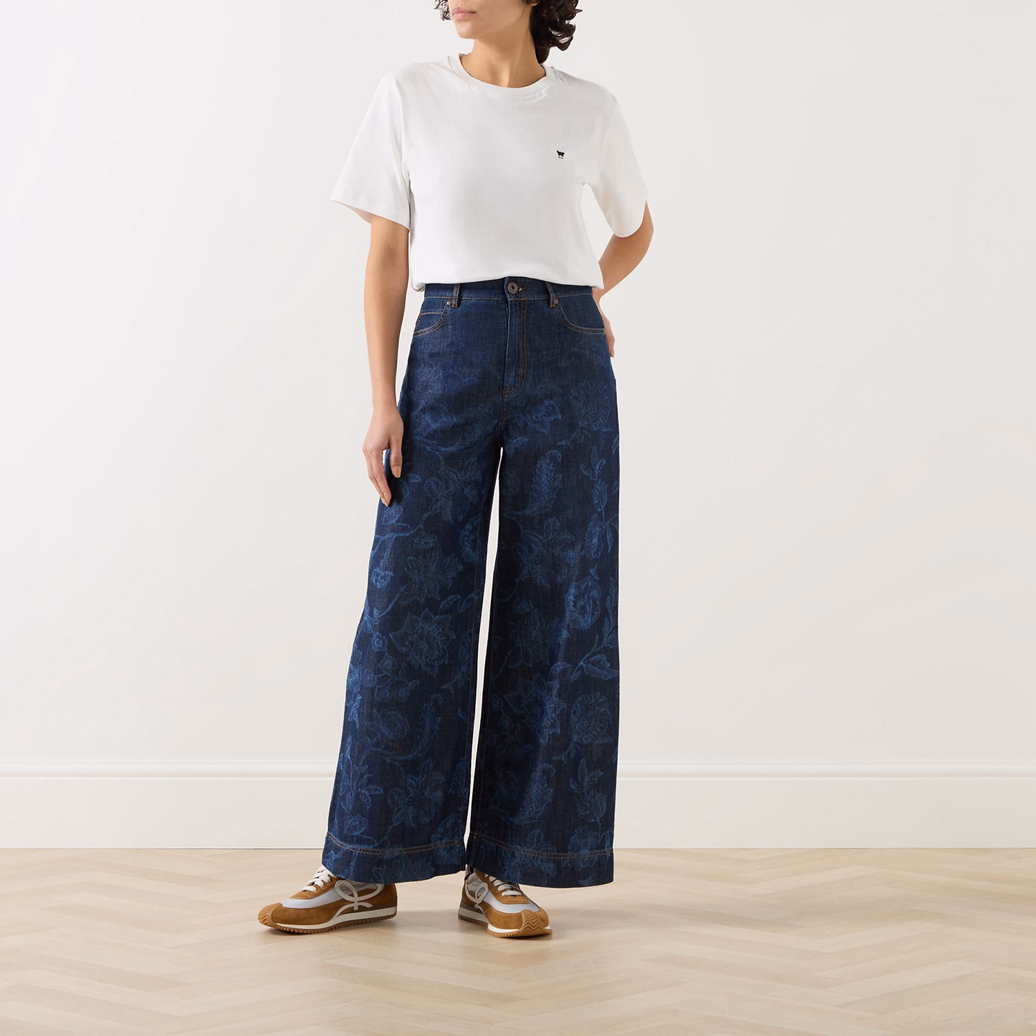 Deodara Logo T-Shirt