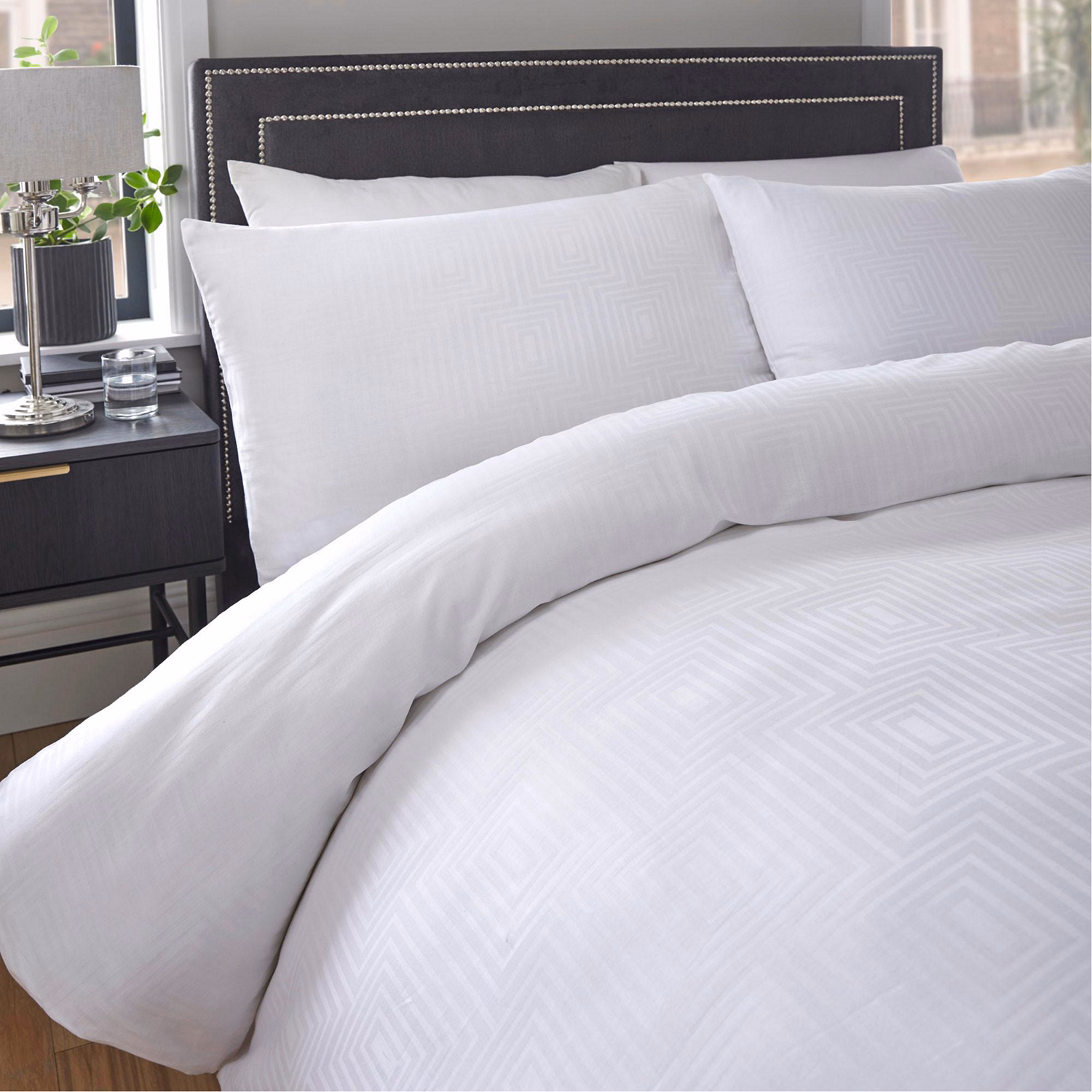 Charbury Duvet Set White