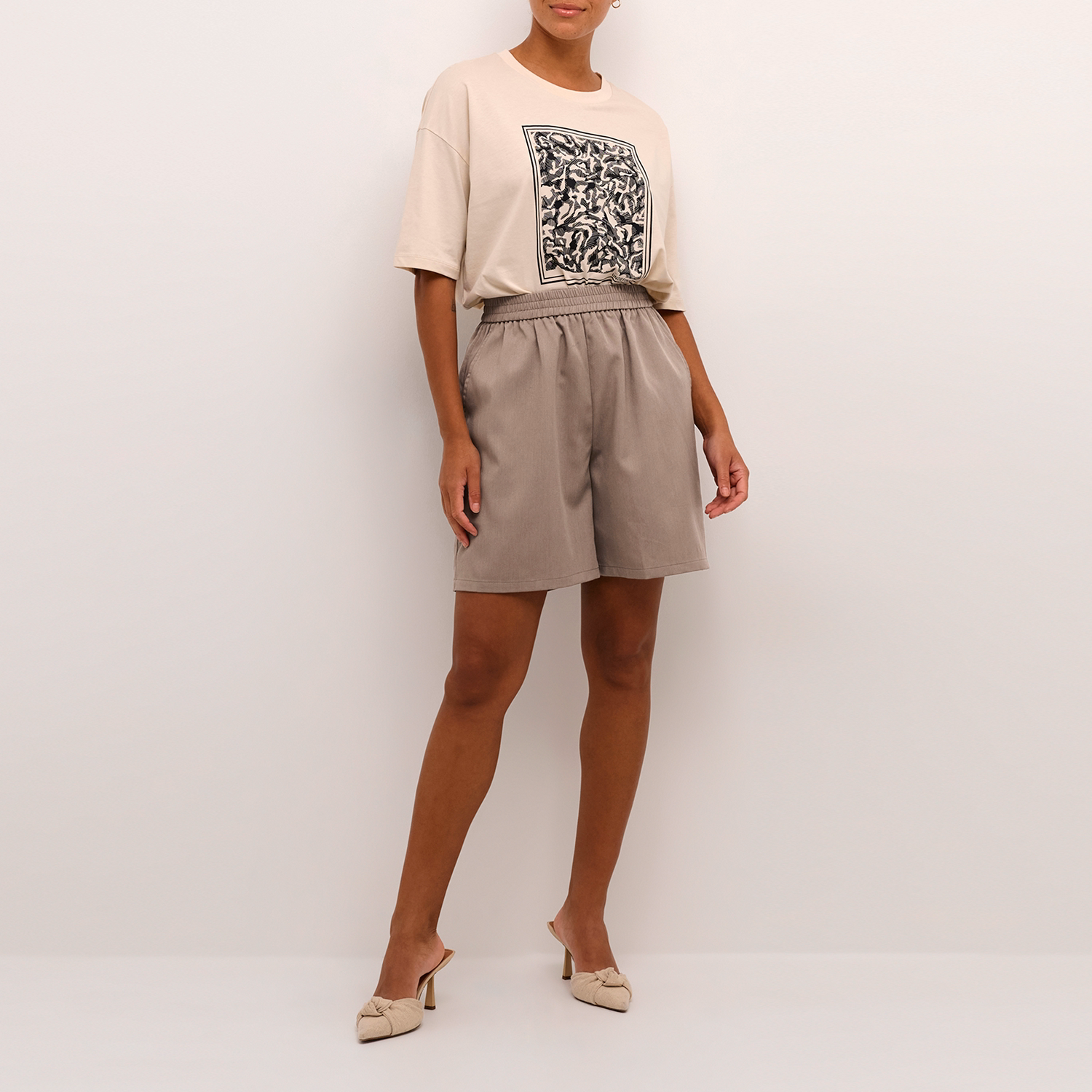 Pernille High-Rise Wide Leg Shorts
