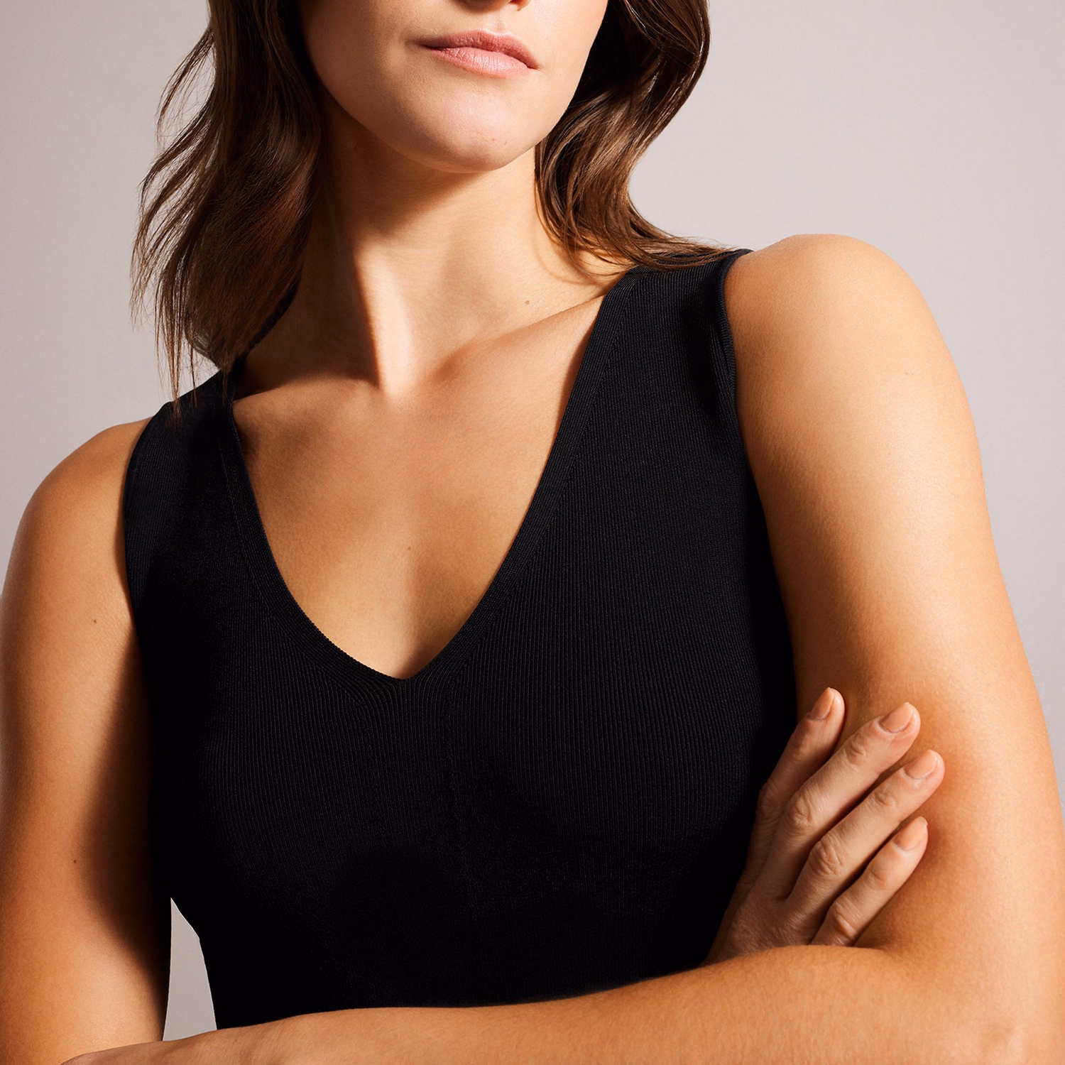 Josiiy V-Neck Knit Top