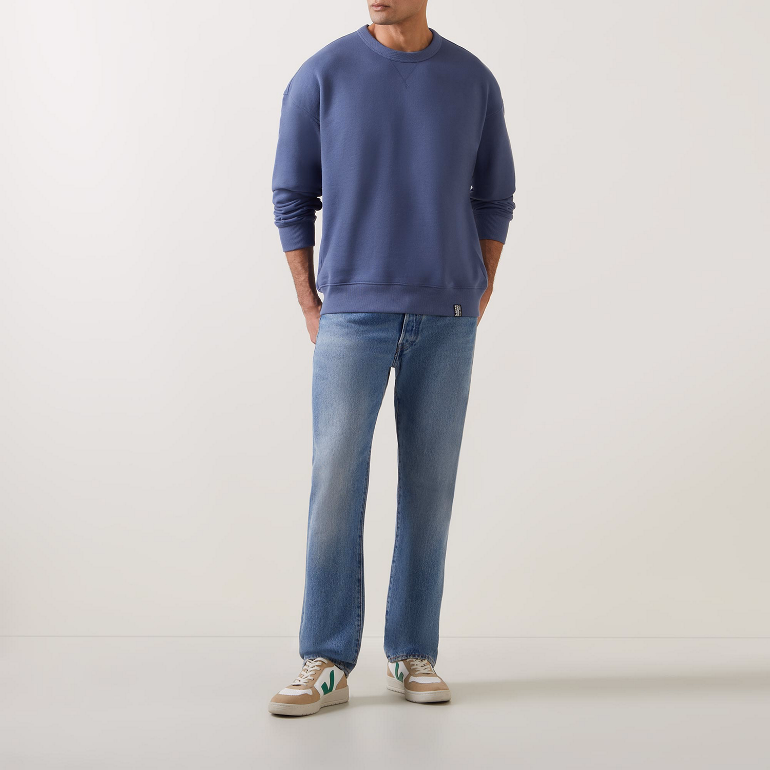 Essential Logo Sweatshirt