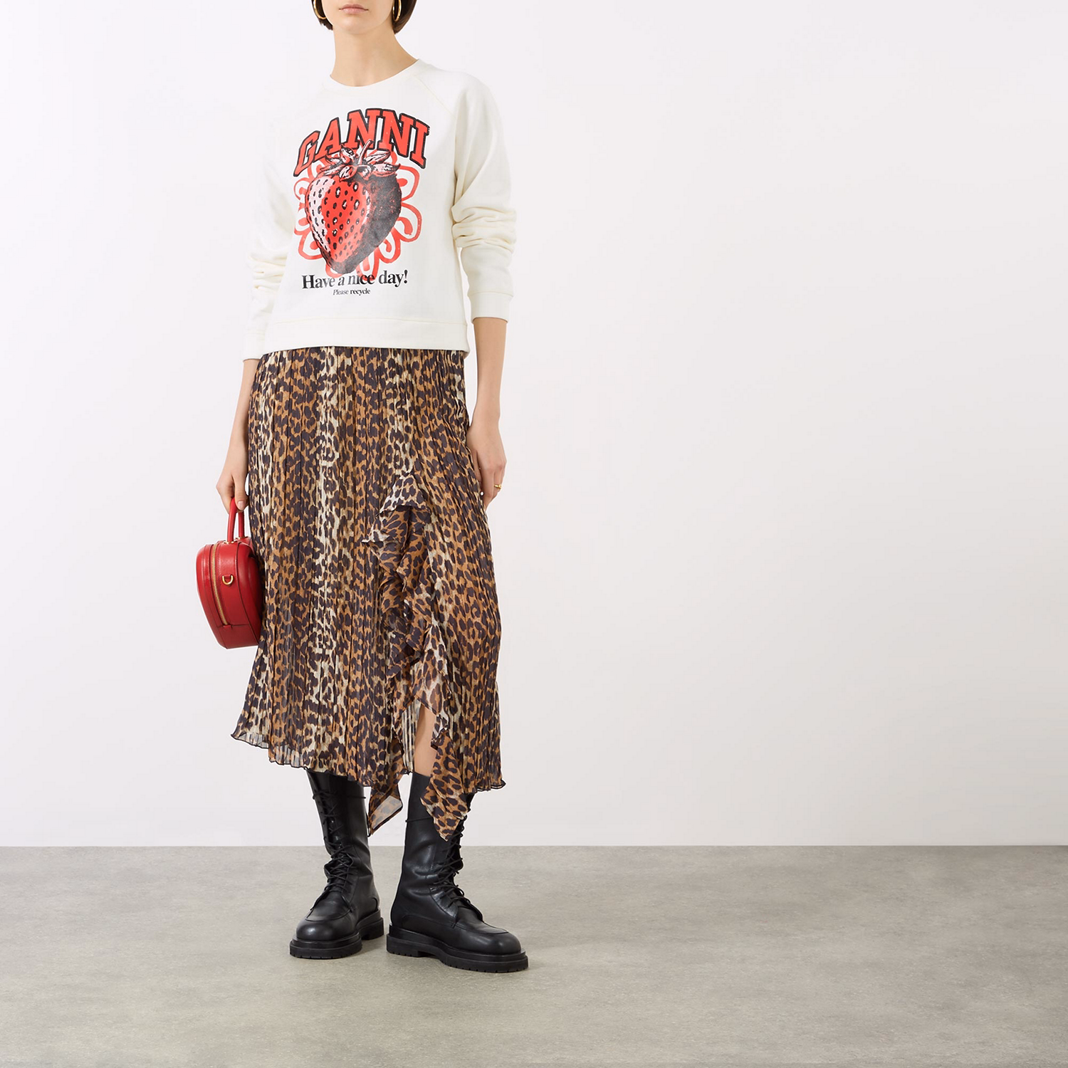 Isoli Strawberry Logo Sweatshirt