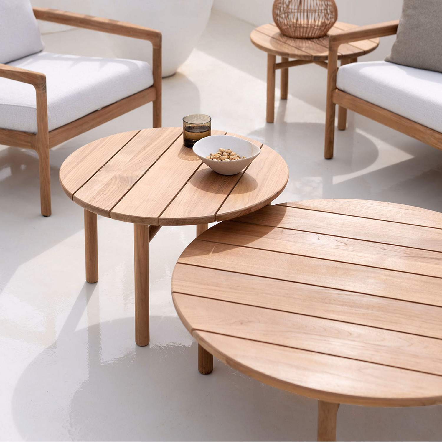 Quatro Outdoor Coffee Table 95cm Teak Round