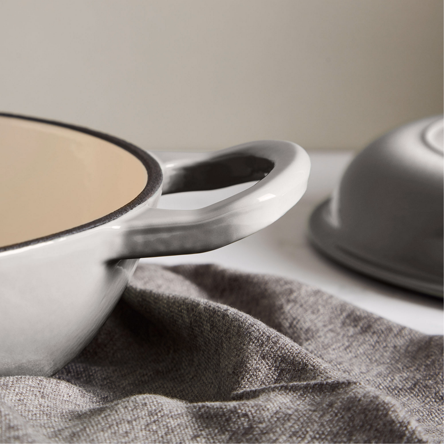 30cm Shallow Casserole Cast Iron Graduated Grey