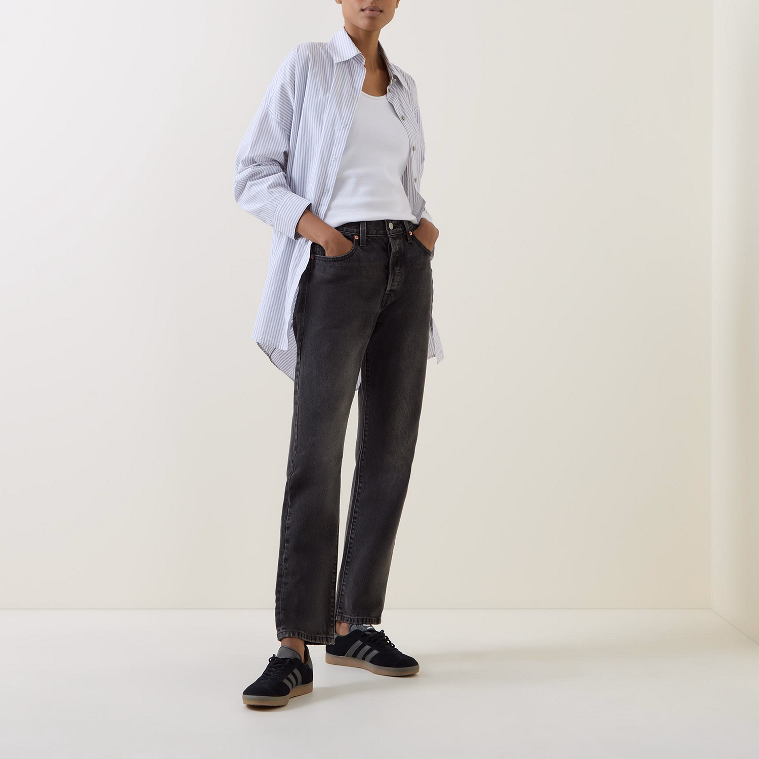 501? Mid-Rise Straight Leg Jeans