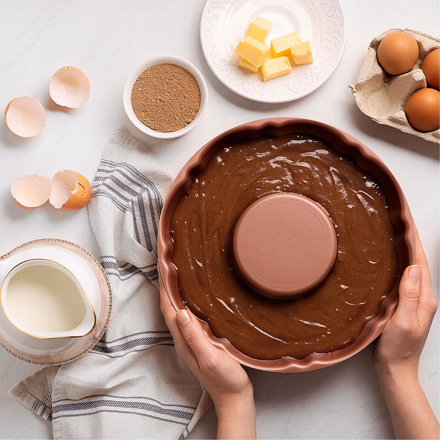 Non-Stick Cake Mould 24Cm (2L)