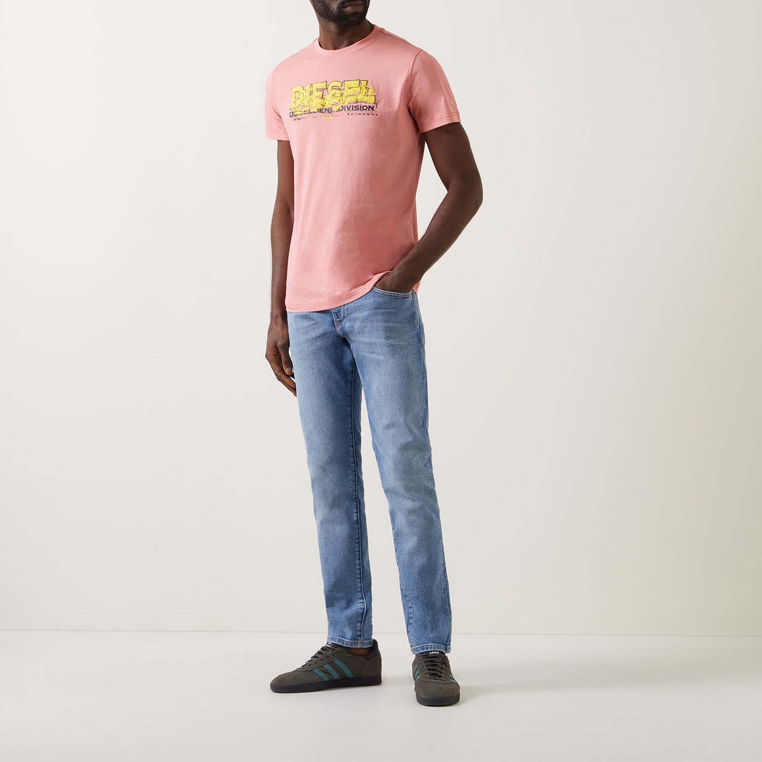 T-Diegor Graphic Logo T-Shirt