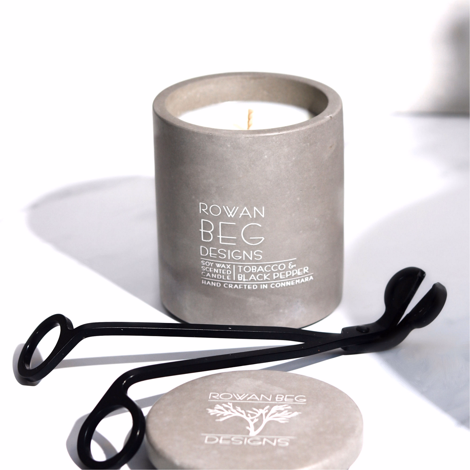 Urban Collection Tobacco+Black Pepper Candle Large