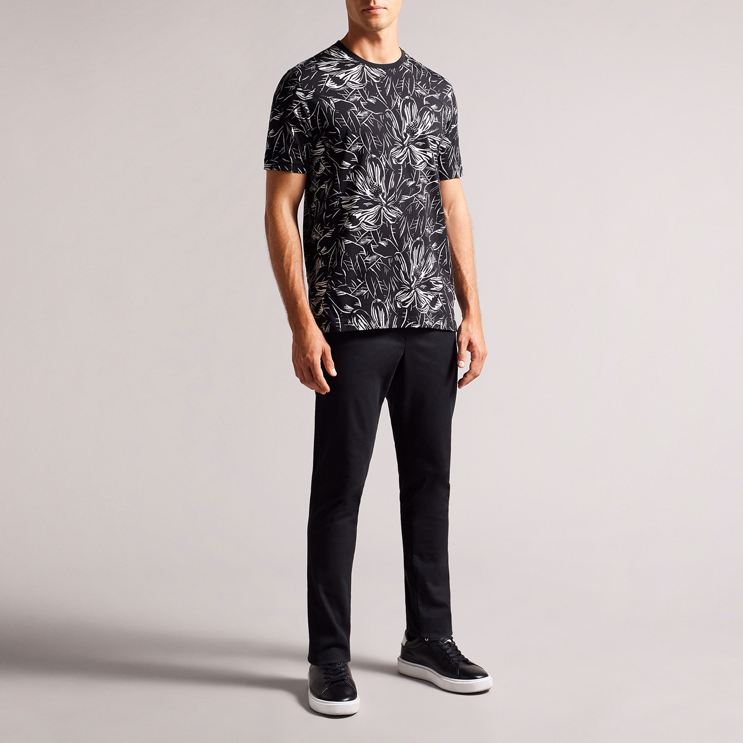 Vennel Floral Print T-Shirt