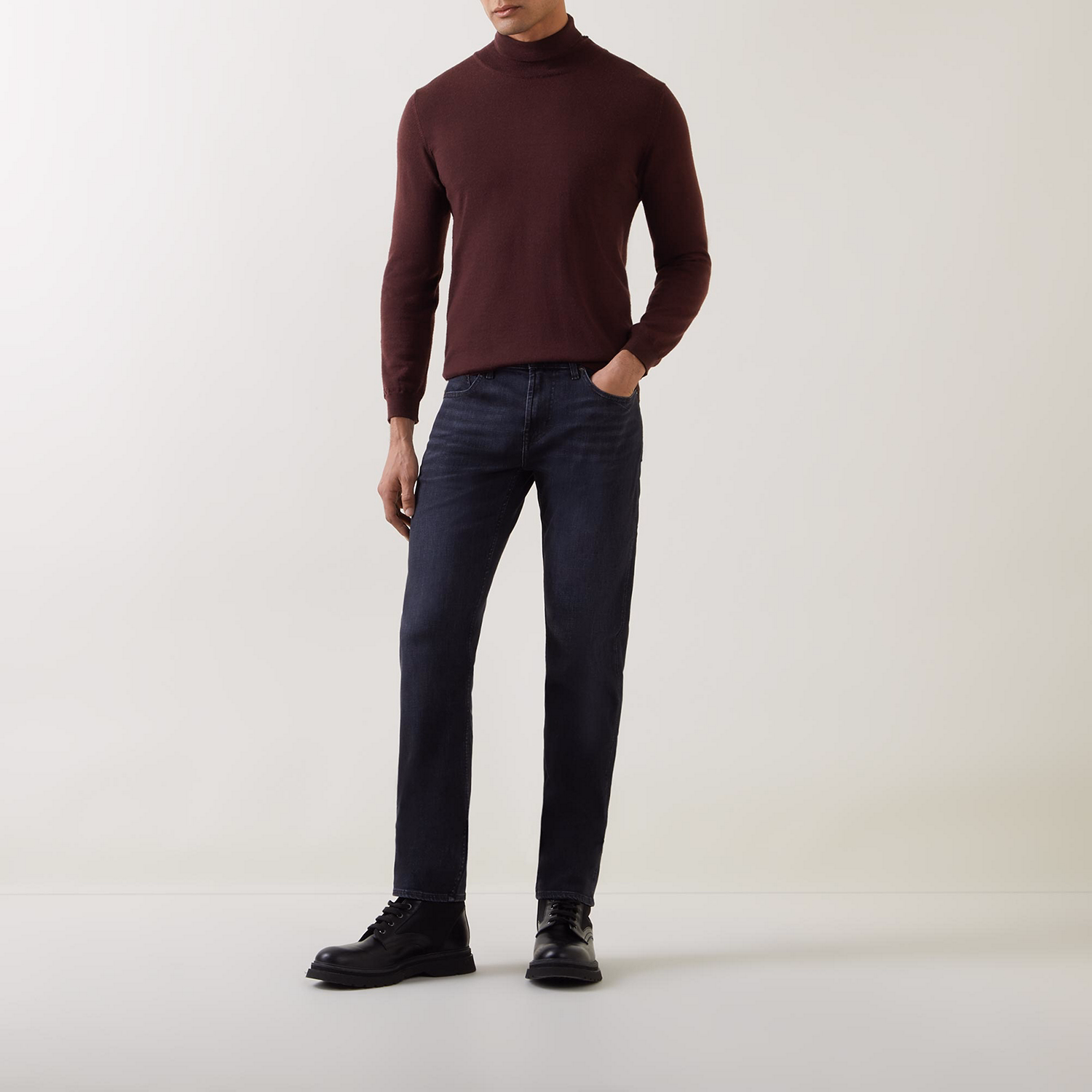 Slimmy Stretch-Tek Slim-Leg Jeans