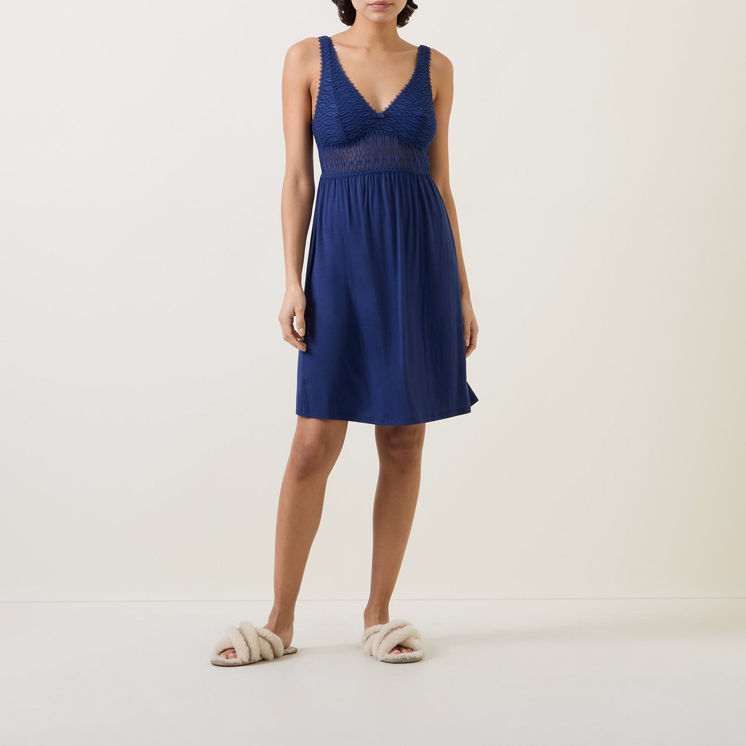 Aura Spotlight Nightdress