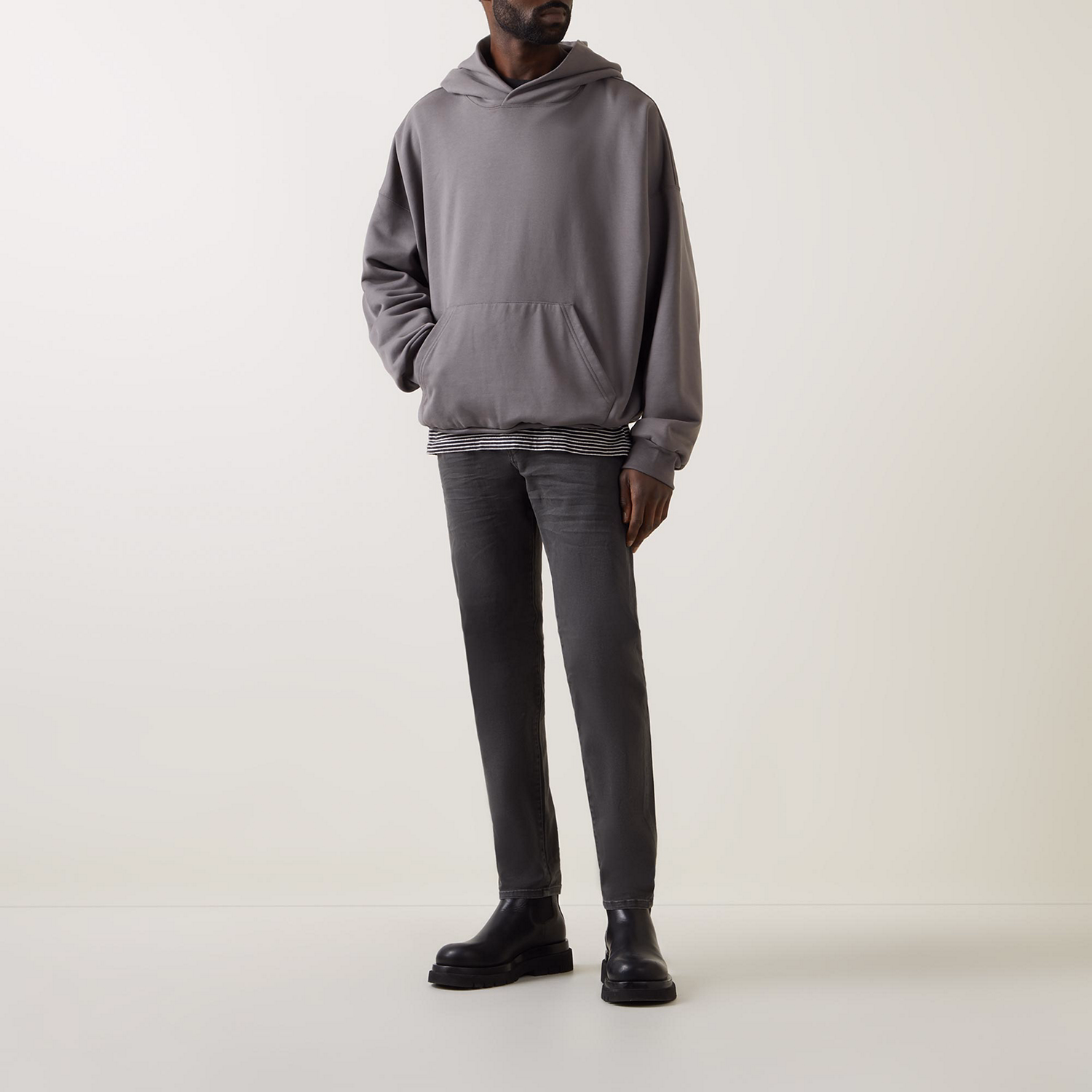 D-Strukt Mid-Rise Slim Leg Jeans