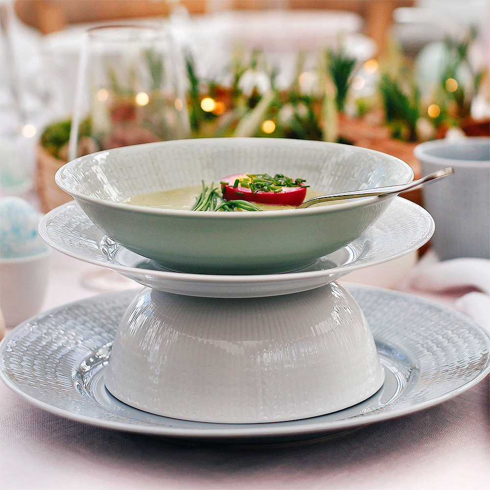 Swedish Grace Tallrik djup 25 cm Is