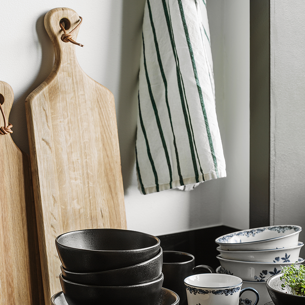 Signerat Skärbräda Ek 40x17x1,9 cm