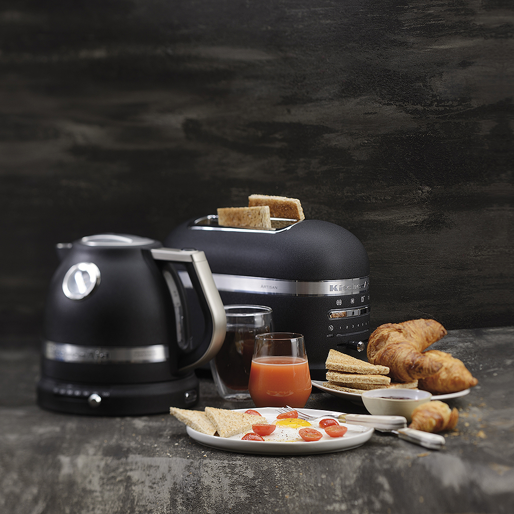 KitchenAid Artisan Vattenkokare 1,5 L Svart