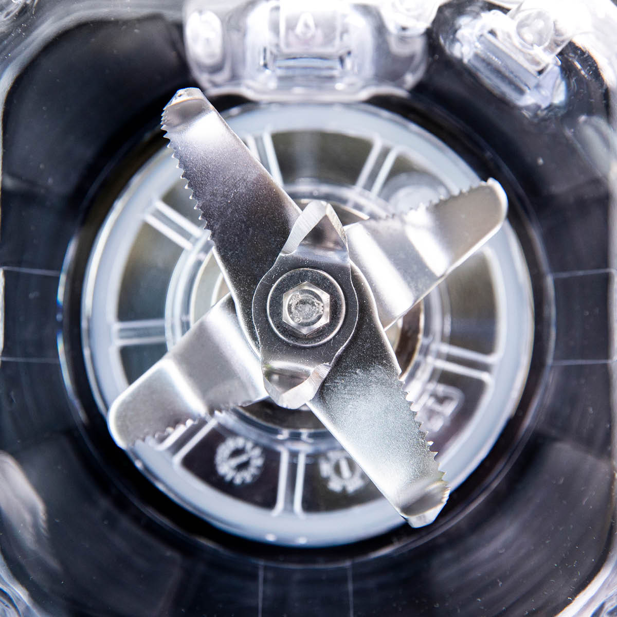 Blender x 2,5 Turbo 2L 1800W Röd