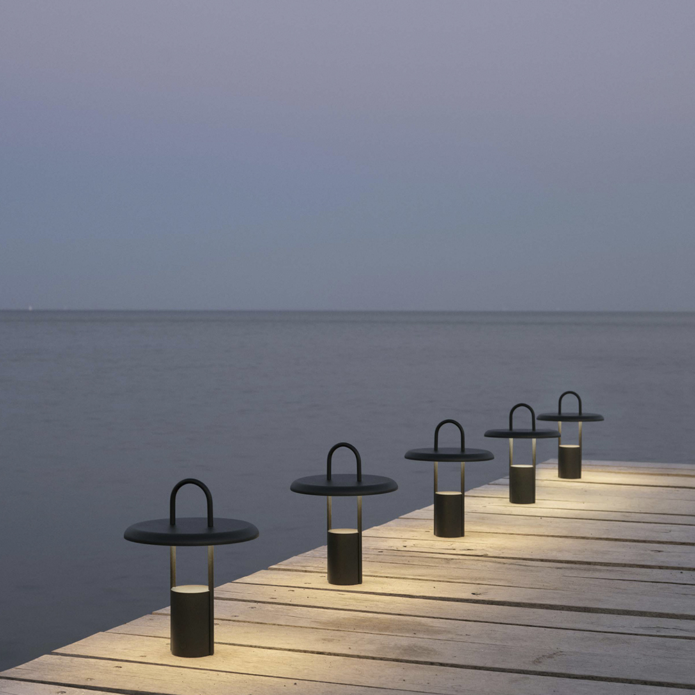 Pier LED-lampa Svart