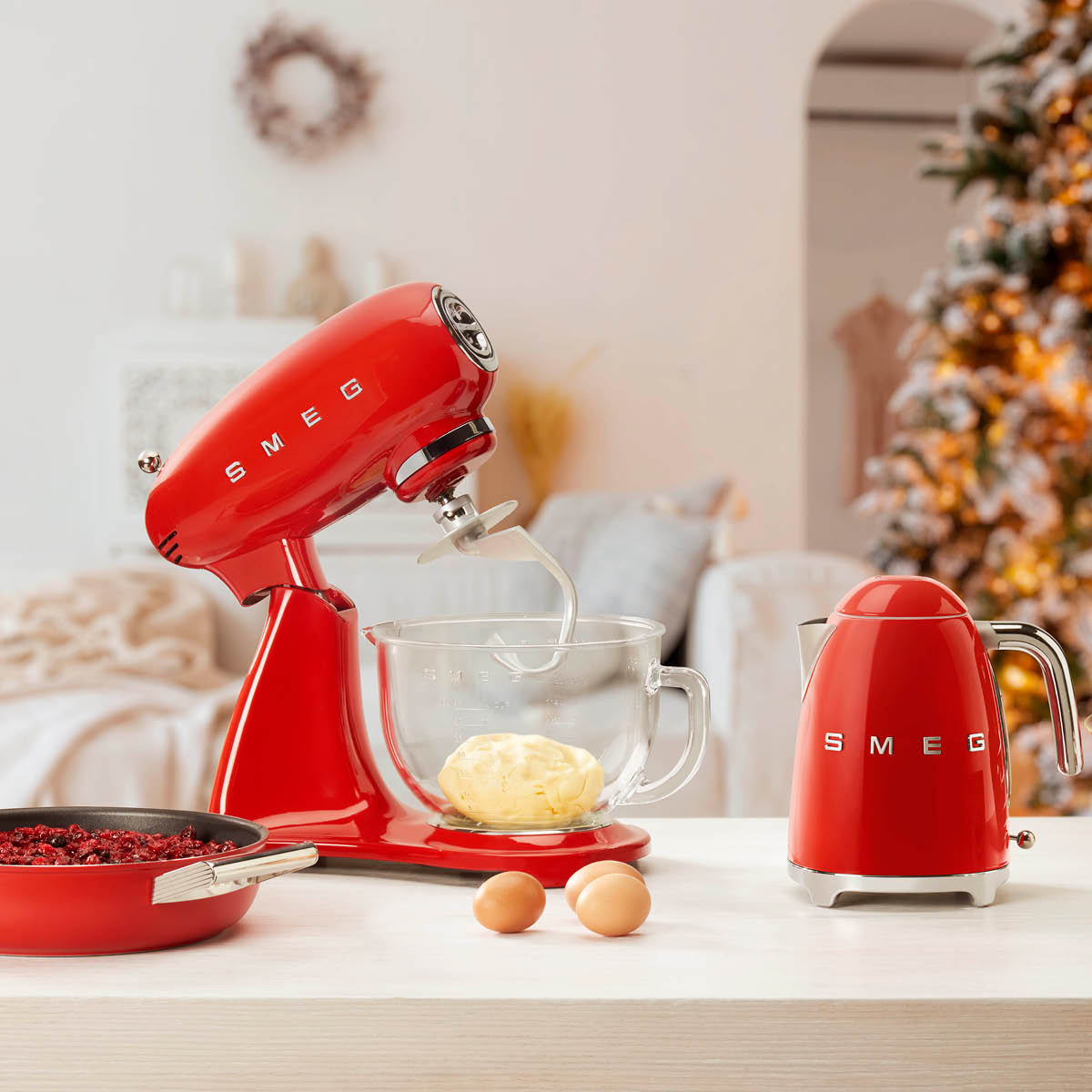 Smeg 50's Style Köksmaskin SMF03 4,8 L Röd