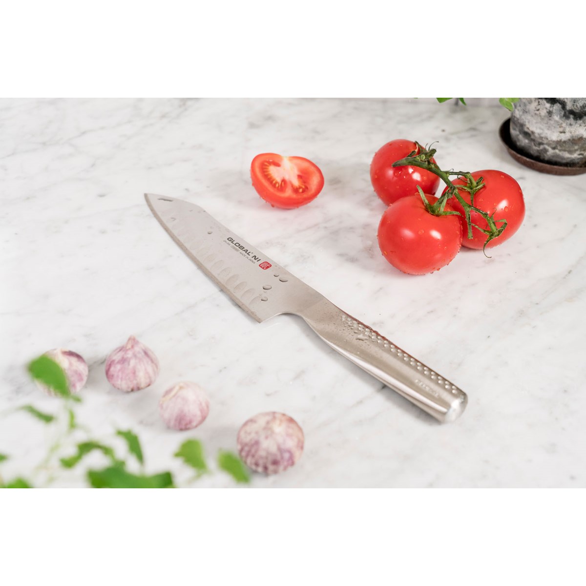 Global GN-006 Grönsakskniv olivslipad oriental 18 cm