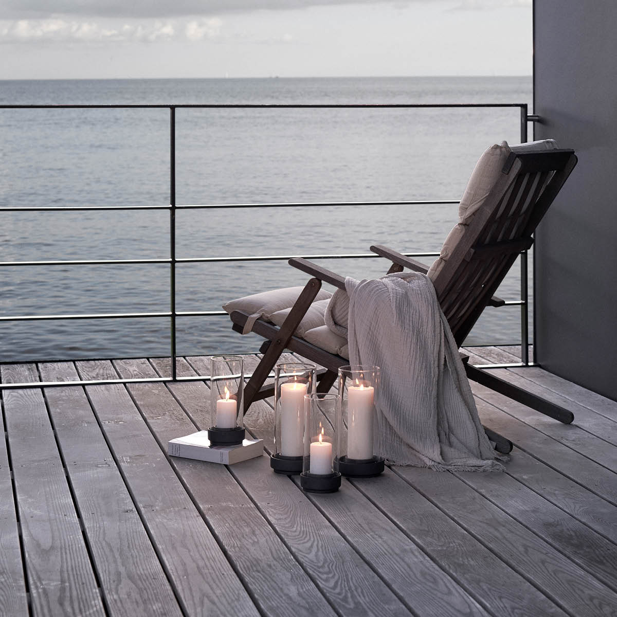 Hurricane Lykta 24 cm Svart/Klar