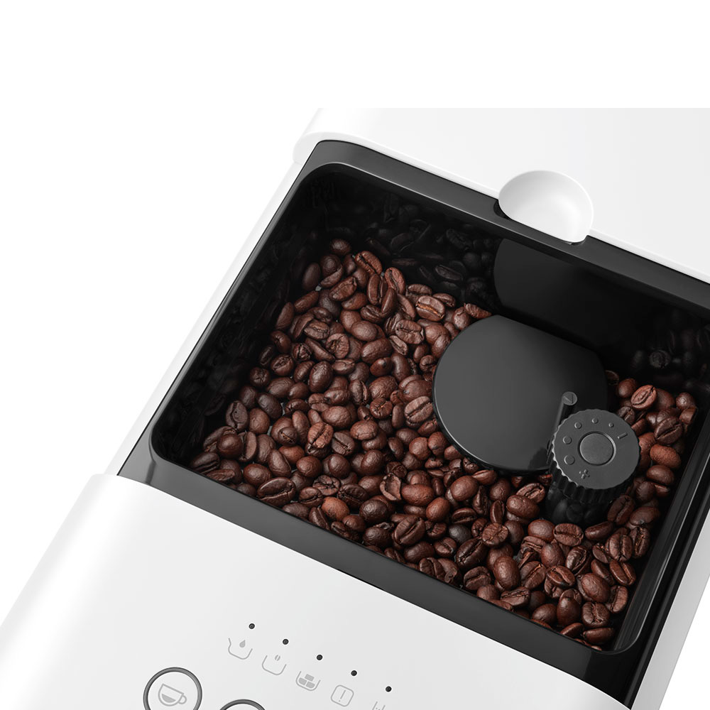 Smeg Helautomatisk Kaffemaskin Matt Vit