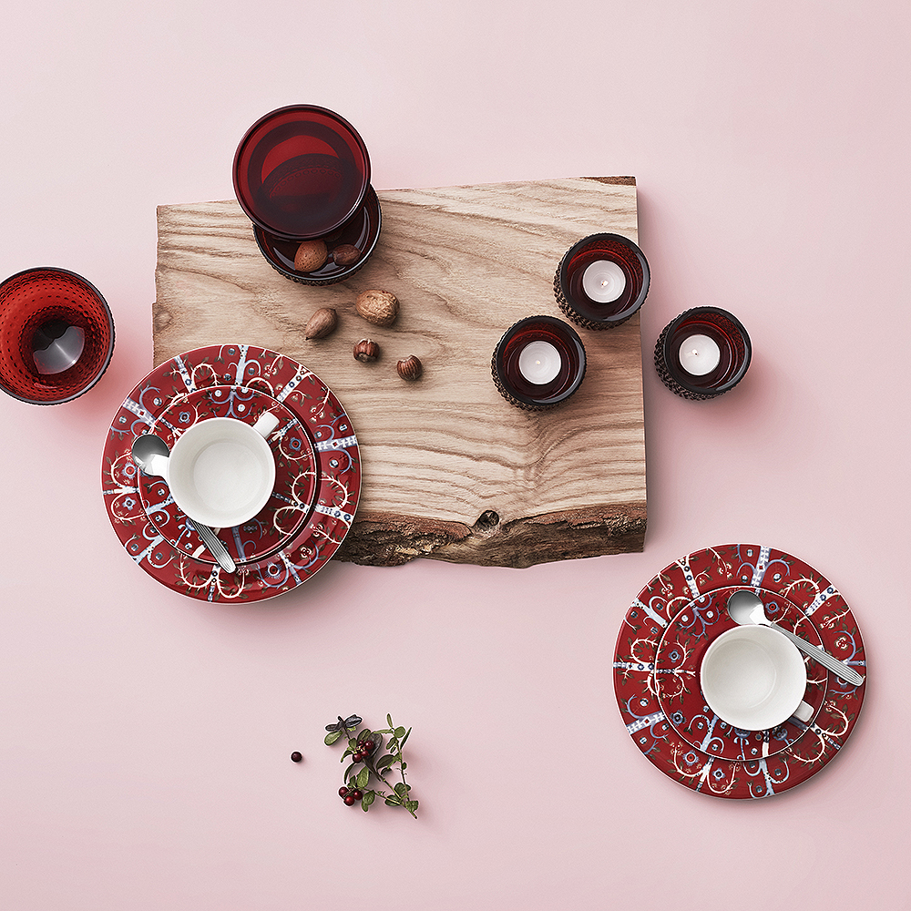 Taika Cappuccinofat 15 cm Röd