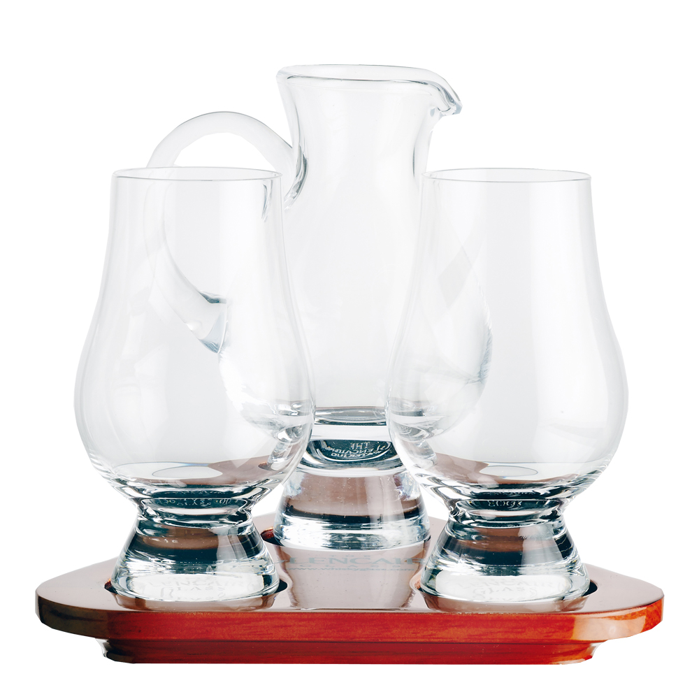 Whiskypaket med 2st Whiskyglas och Kanna på Ekbricka