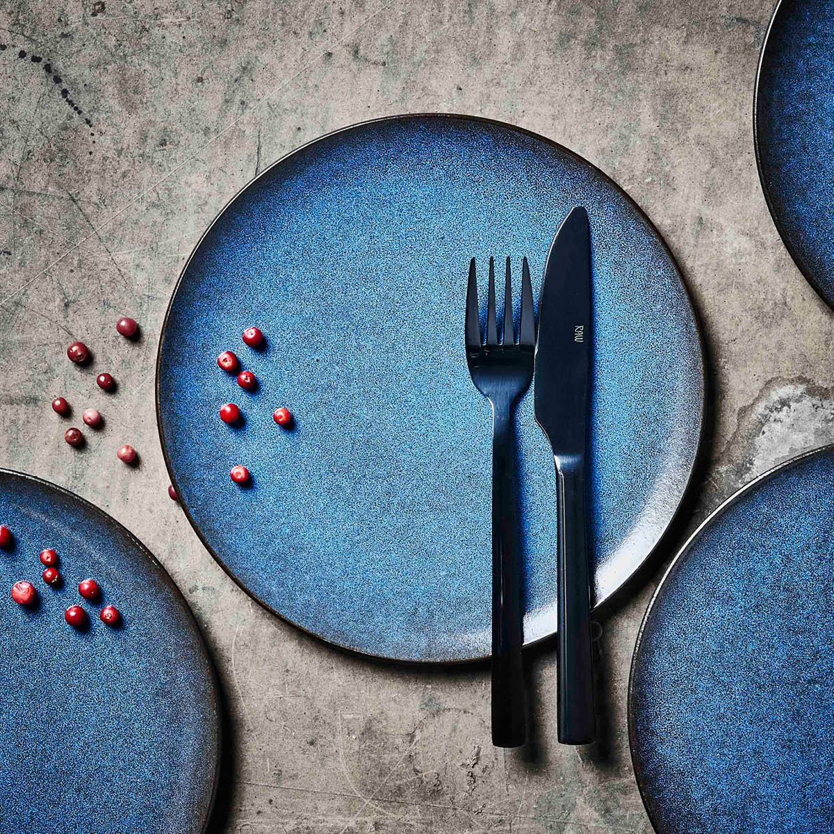 Raw Tallrik 23 cm Midnight Blue