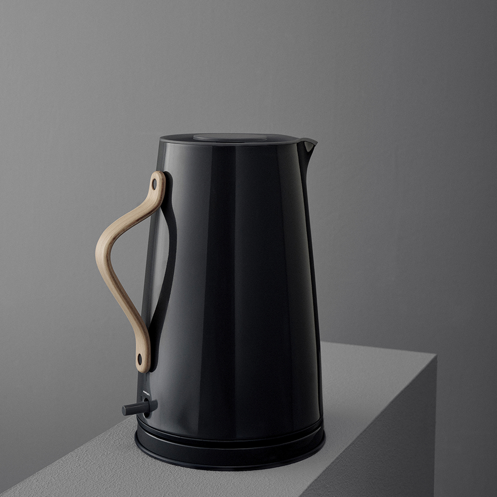 Danish Modern Emma Vattenkokare 1,2 L Svart blank