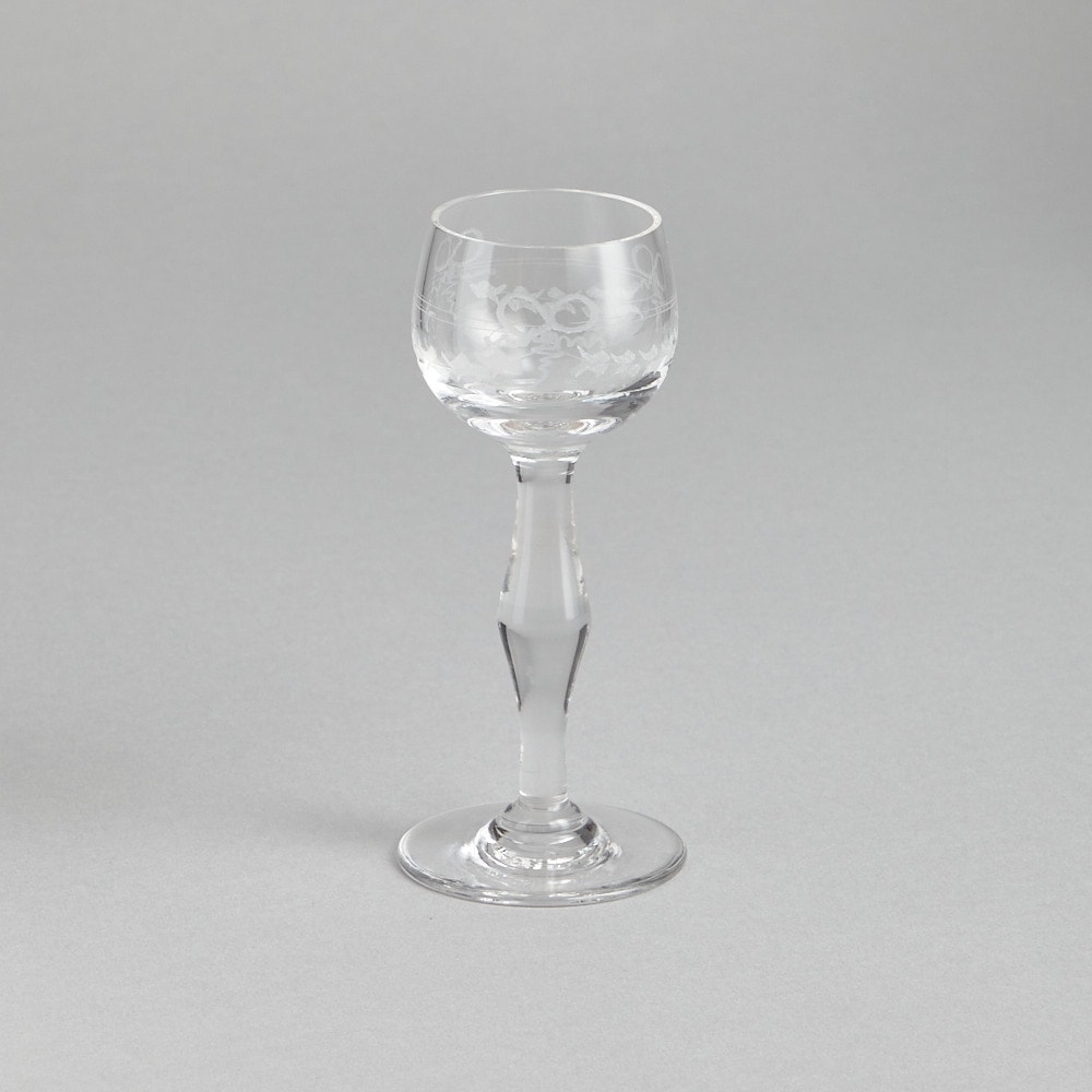 SÅLD Likörglas med Gravyr 8 st