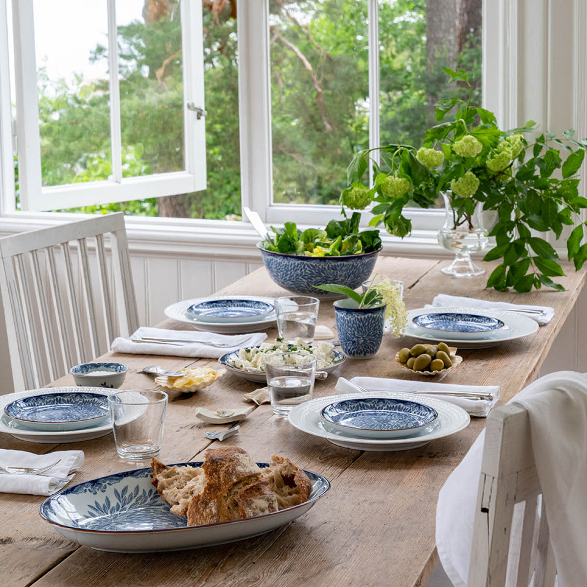 Ostindia Floris Oval serveringsfat 33x22 Blå