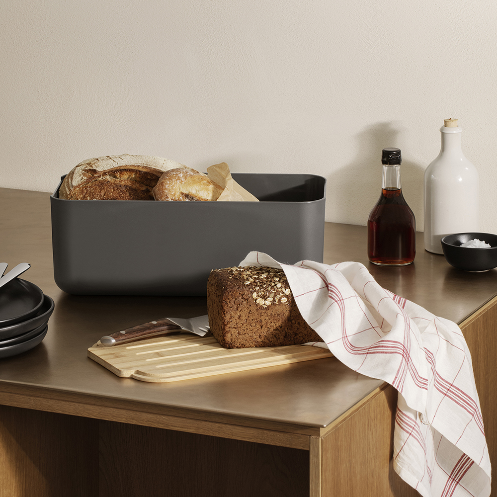 Brödlåda med trälock Grå