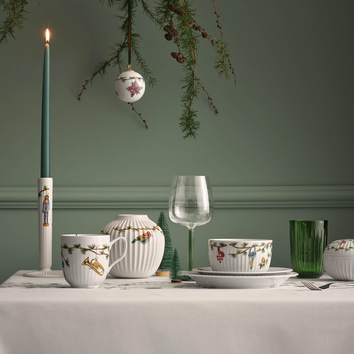 Hammersh?i Christmas Julduk 150x220 cm Vit