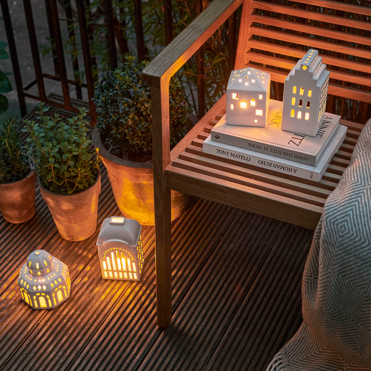 Urbania Ljuslykta Manor 17 cm Vit