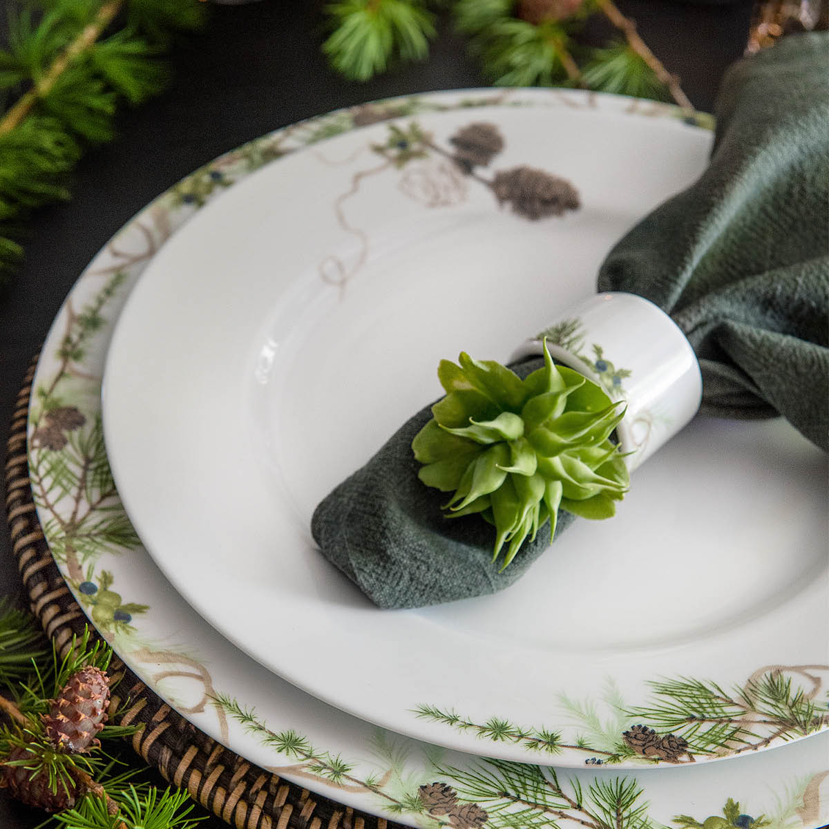 Nostalgi Tallrik 27 cm Vit/Grön