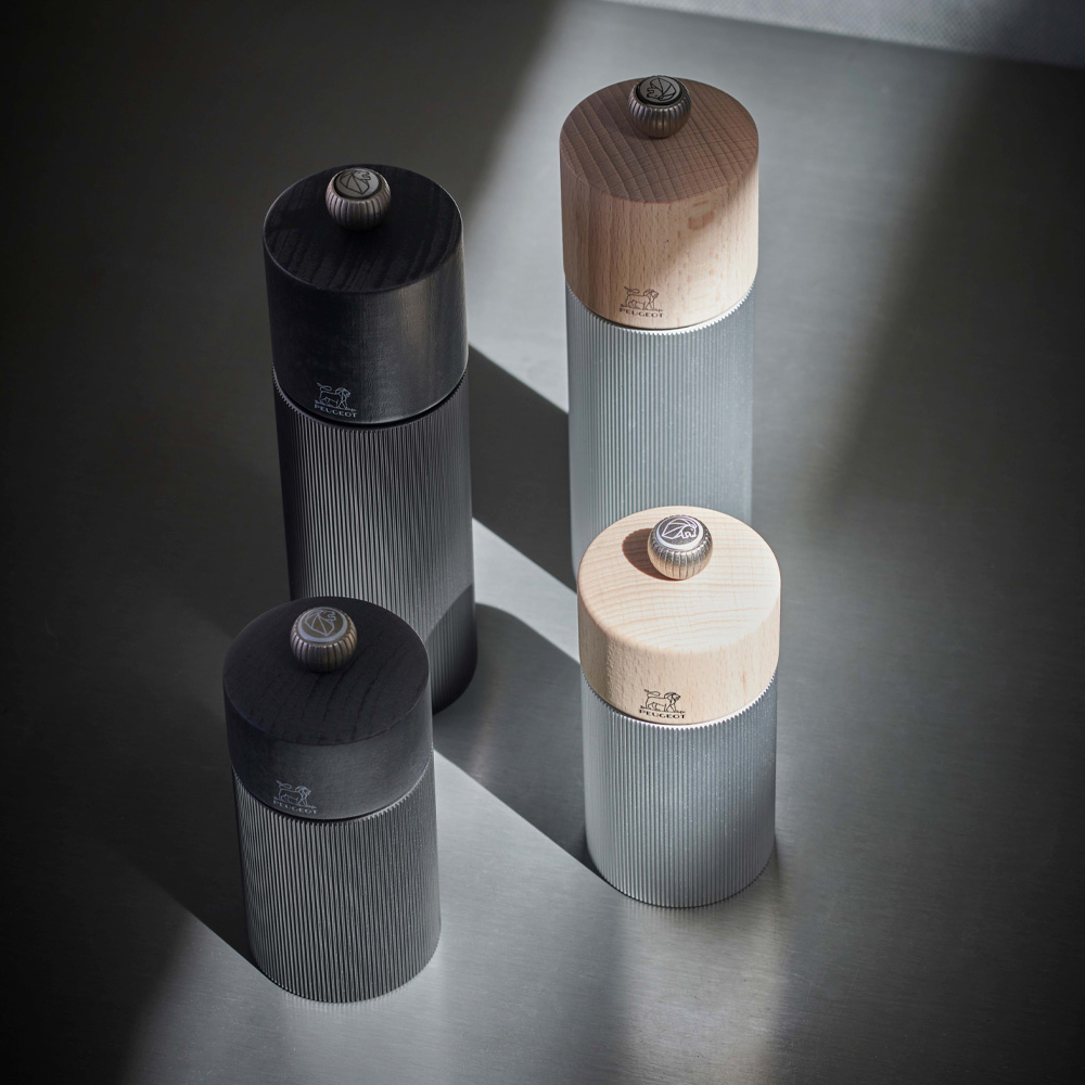 Line Saltkvarn 18 cm Mörkt trä