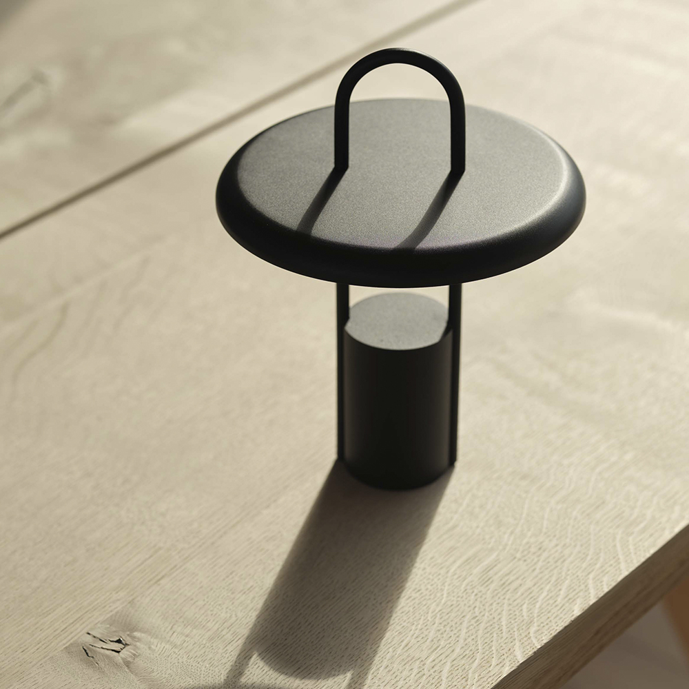 Pier LED-lampa Svart