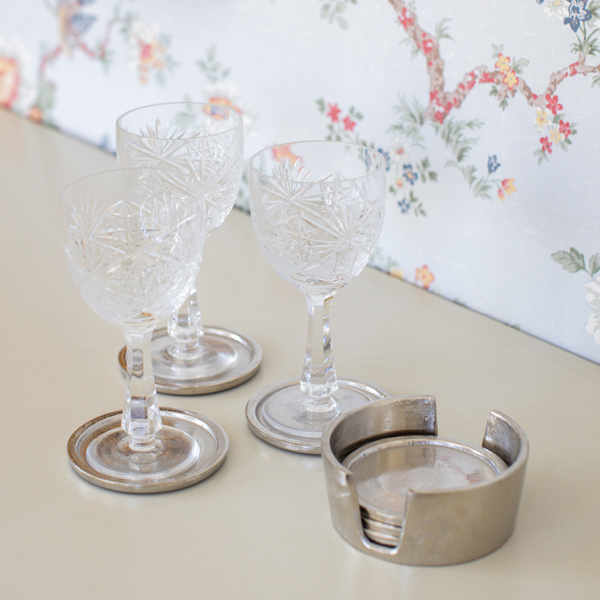 Glasunderlägg 9 cm Silver