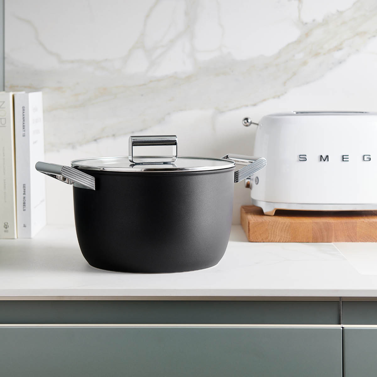 Smeg 50's Style Kastrull Lock 26 cm Svart
